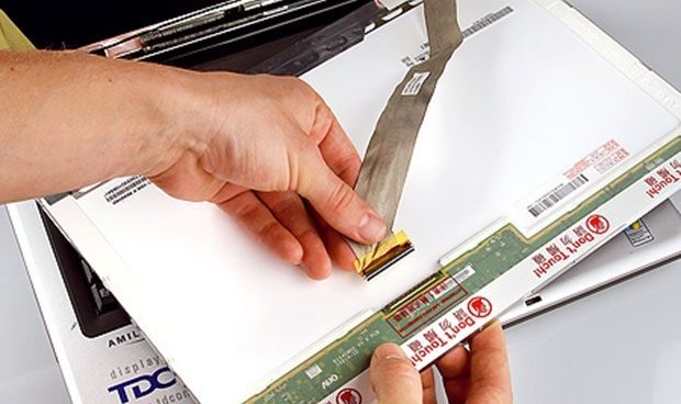 Thay cáp màn hình Laptop