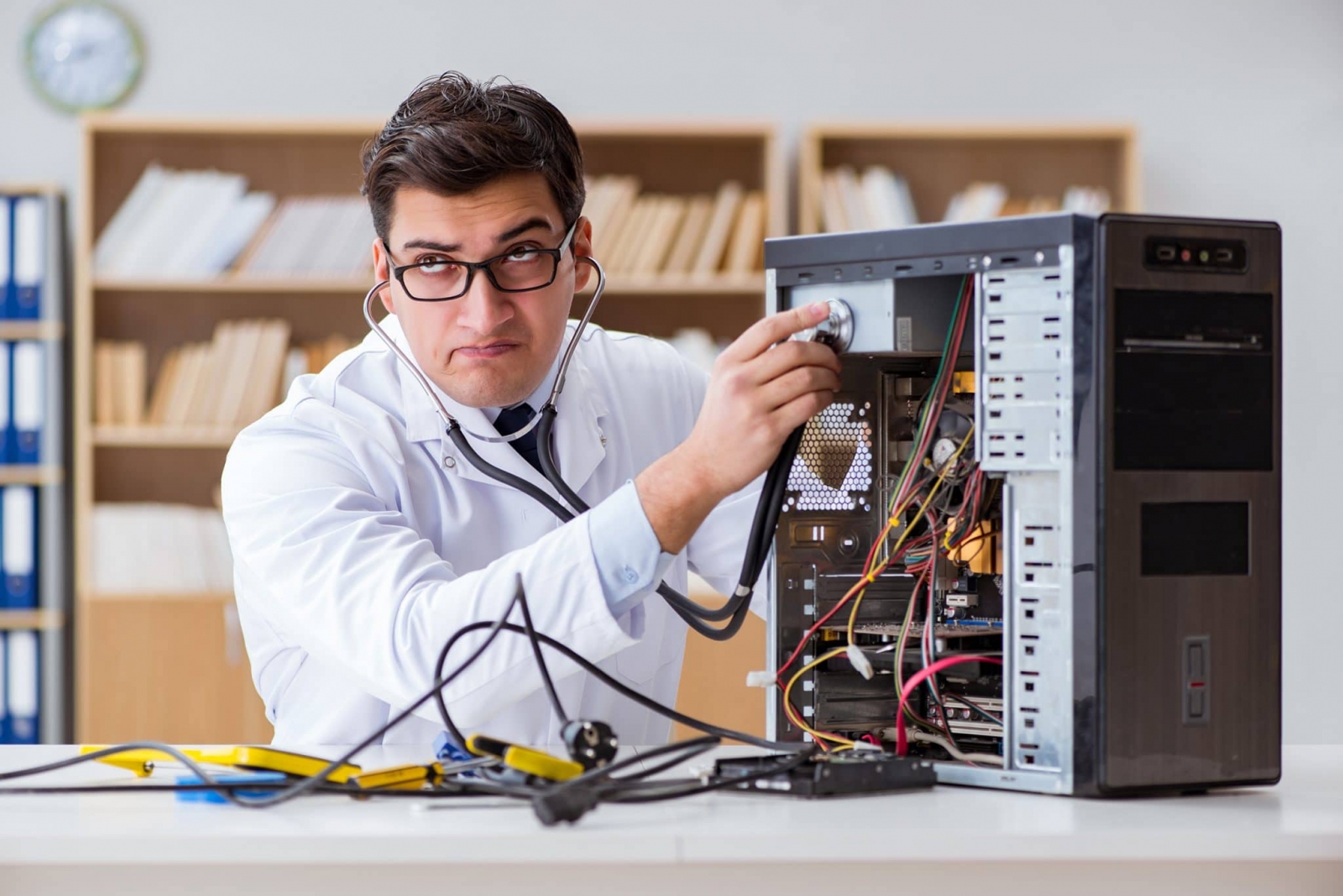 Sửa máy tính tại nhà hóc môn